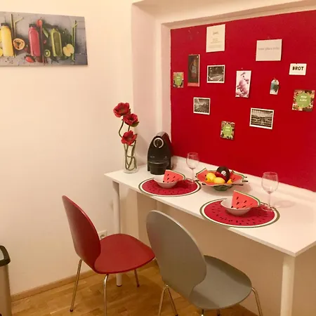 Kienreich - Moderne, Ruhige Altbauwohnung Im Herzen Der Altstadt * Γκρατς