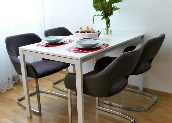 Kienreich - Moderne, Ruhige Altbauwohnung Im Herzen Der Altstadt * غراتس