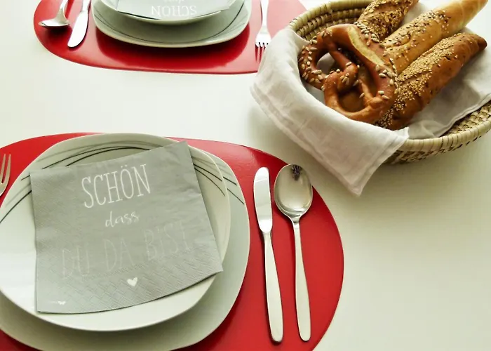 Апартаменти Kienreich - Moderne, Ruhige Altbauwohnung Im Herzen Der Altstadt Грац